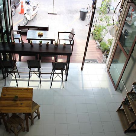 Bedtiny Hostel (Adults Only) Chiang Mai Extérieur photo